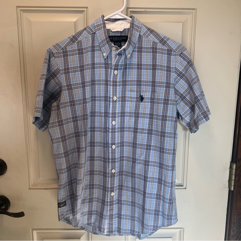 US Polo Assn Mens Blue Plaid Short Sleeve Button Shirt Size Medium Black Pony